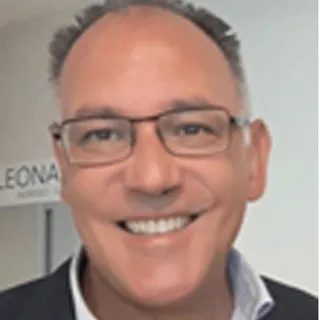 article-author