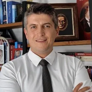 Dr. Ersin Doganozu